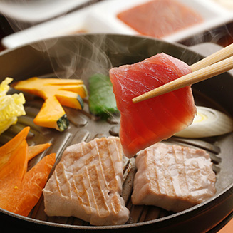 深浦マグロステーキ丼